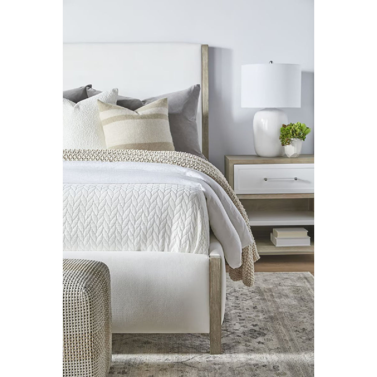   Solid Wood Framed Queen Bed | Oroa.com