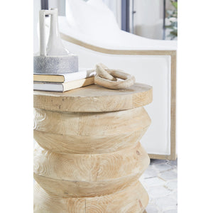   Cushioned Oak Swivel Club Chair | Oroa.com