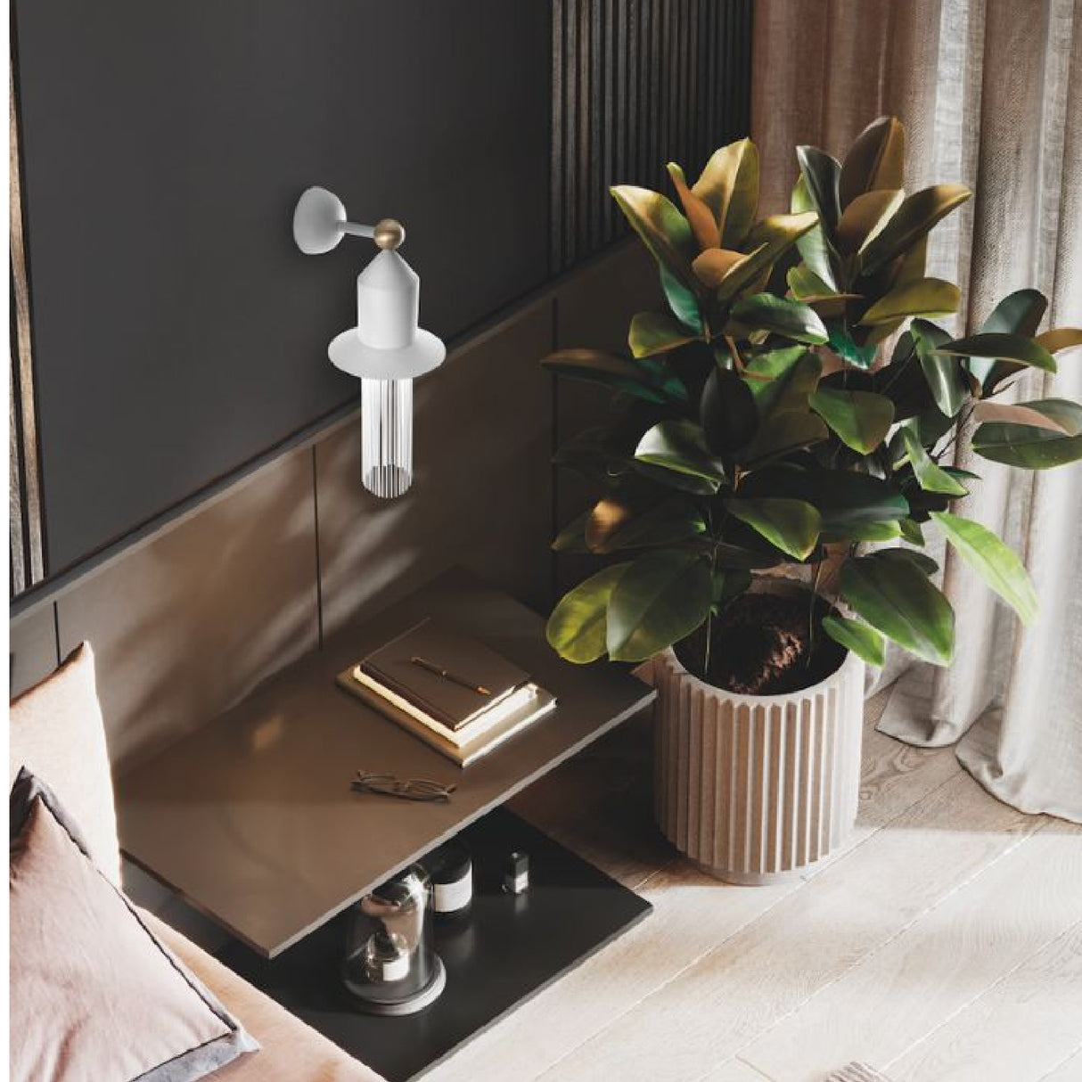   Glass Diffuser Wall Lamp | Oroa.com