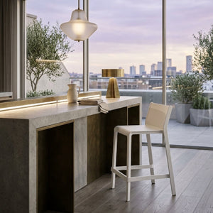   Minimalist Counter Stool | Oroa.com