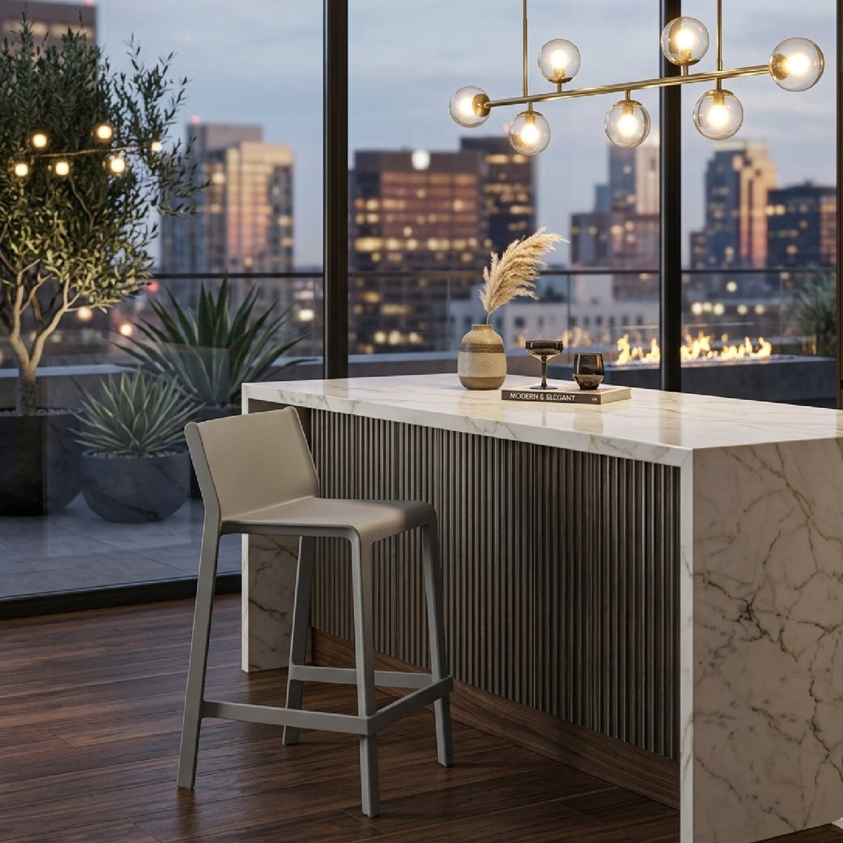   Minimalist Counter Stool | Oroa.com