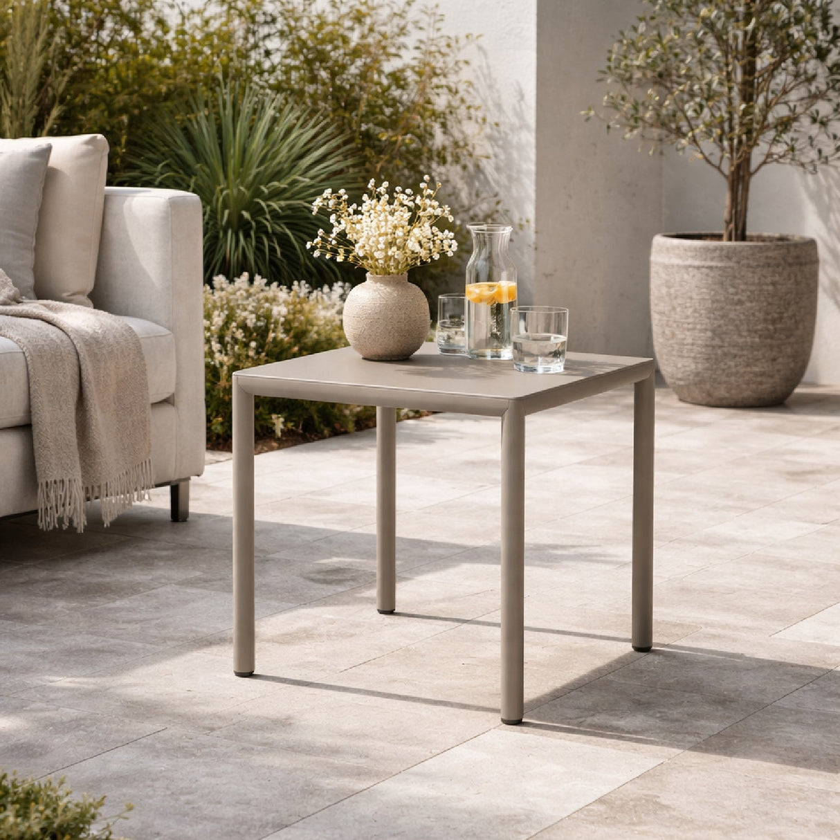   Aluminum Adjustable Outdoor Coffee Table | Oroa.com