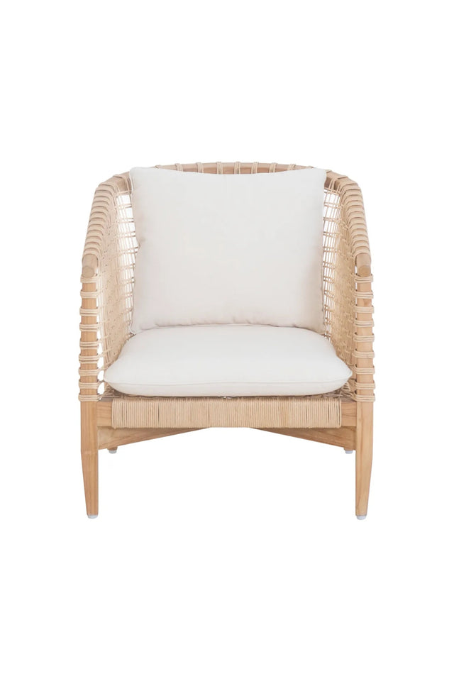 Modern European furniture - White Weave Outdoor Lounge Chair - www.oroa.com