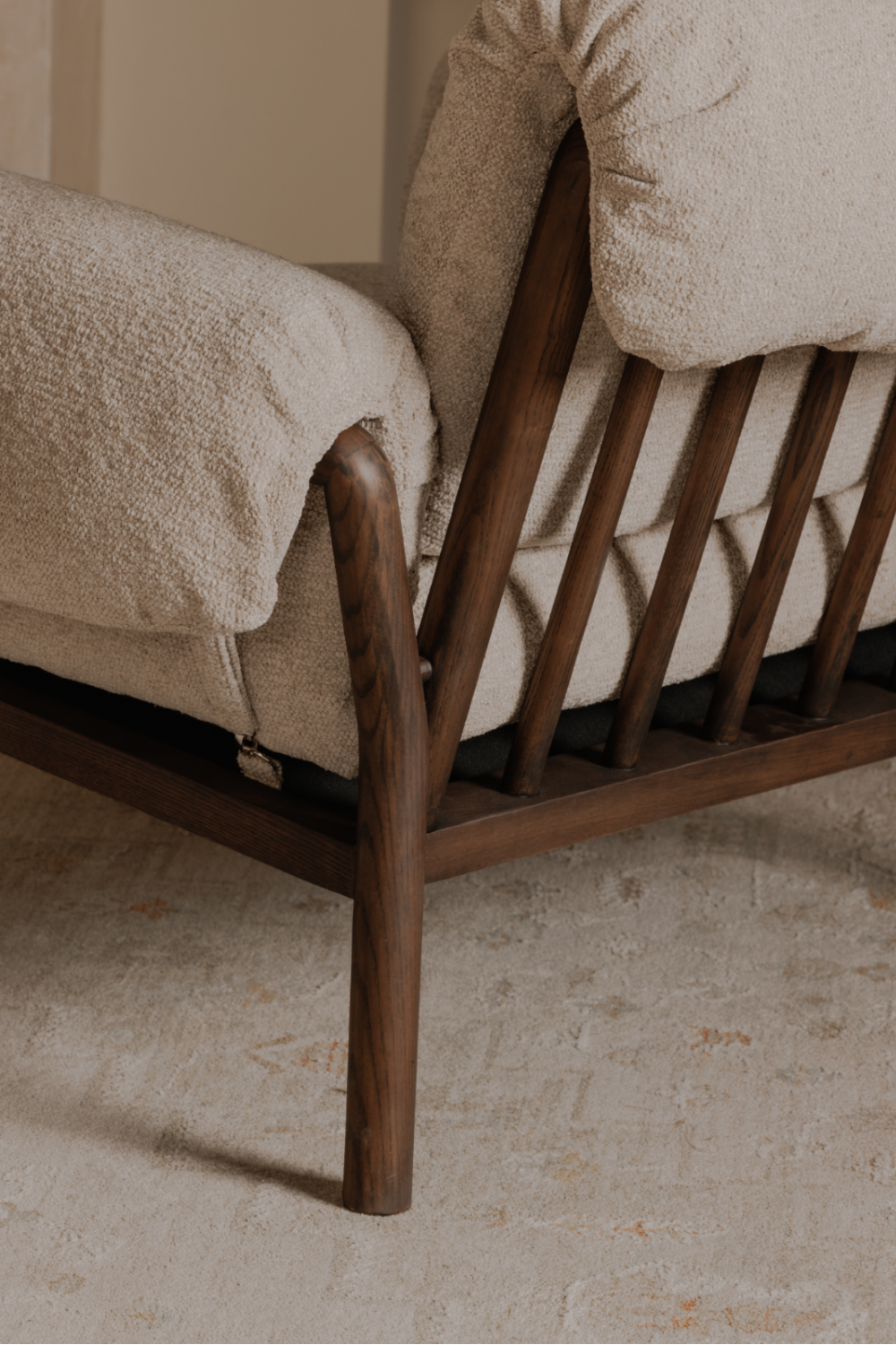 Ash-Framed Lounge Chair | Novi Living Cardero | Oroa.com