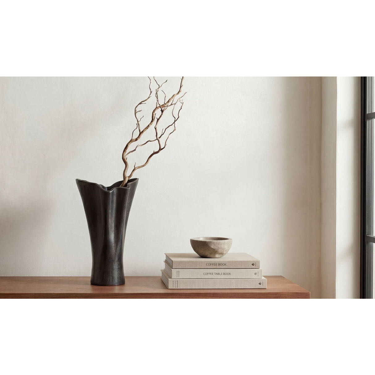 Modern European furniture - Black Wave Top Vase - www.oroa.com