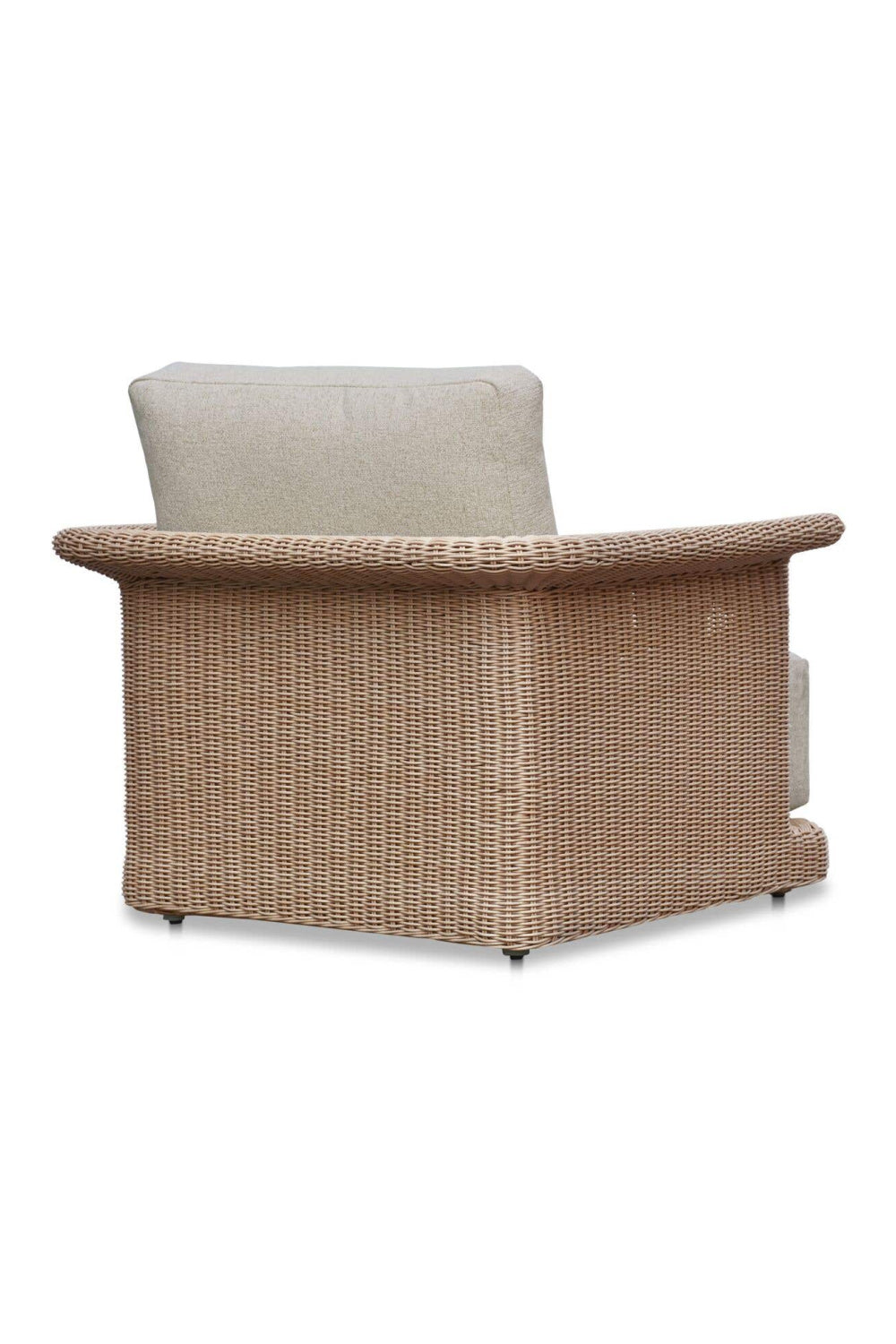 Curved Arm Wicker Outdoor Chair | Novi Living Meredith | Oroa.com