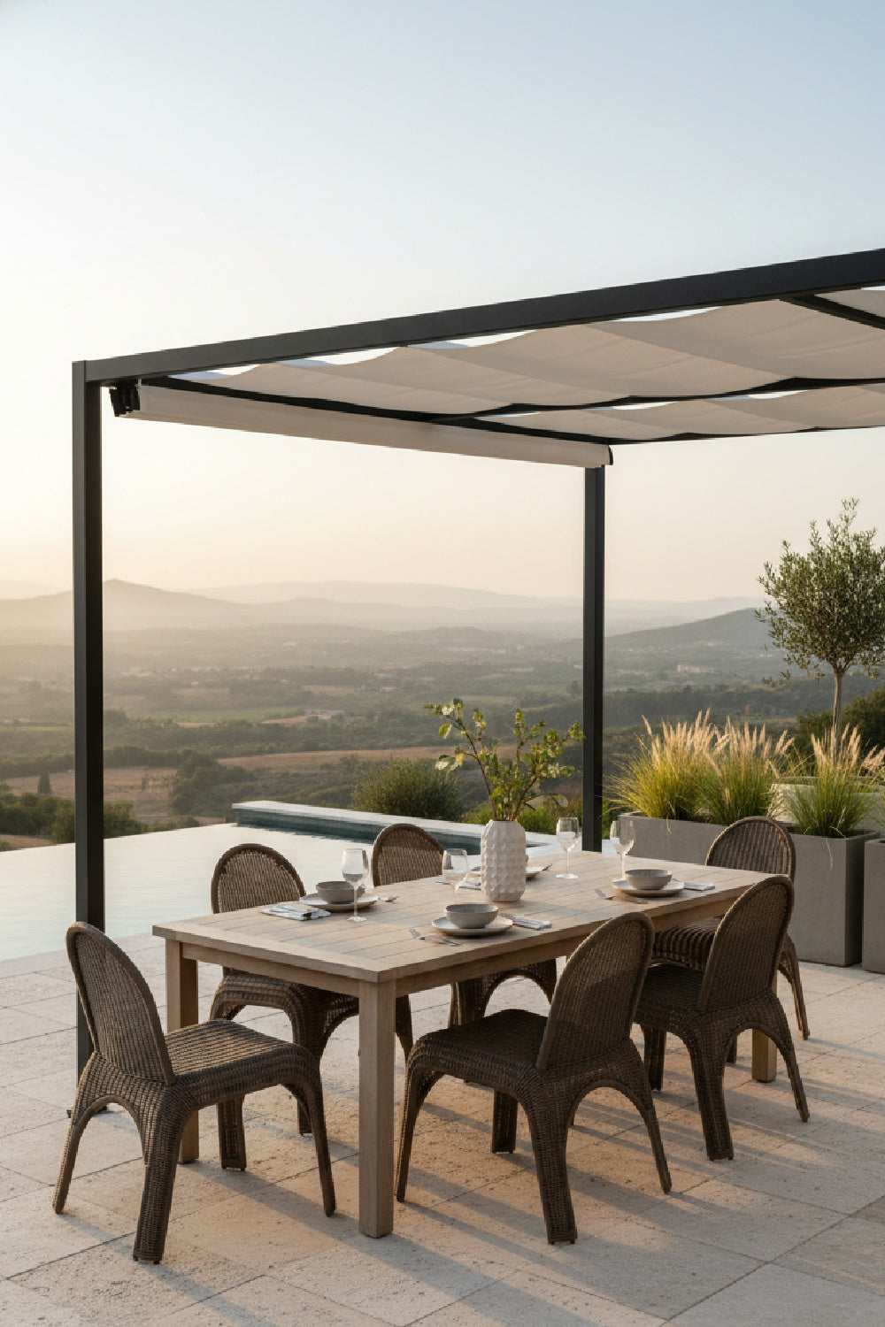 Classic Wicker Outdoor Dining Chairs (2) | Novi Living Kendall | Oroa.com