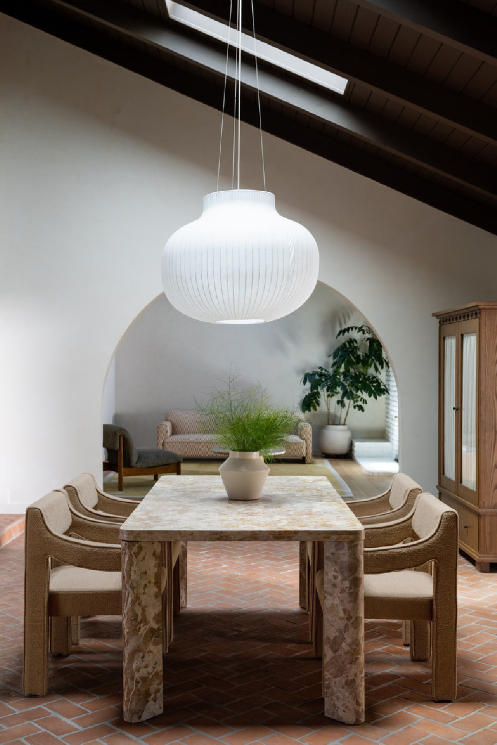 Minimalist Rectangular Dining Table | Novi Living Segment | Oroa.com