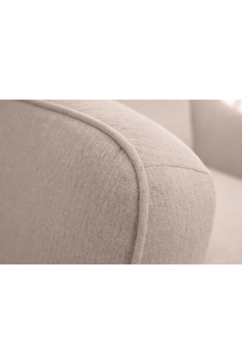 Cushioned Fabric Accent Chair | Novi Living Amira | Oroa.com