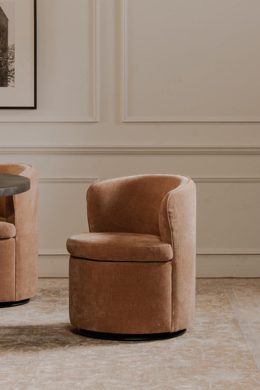 Upholstered Swivel Dining Chair | Novi Living Dane | Oroa.com