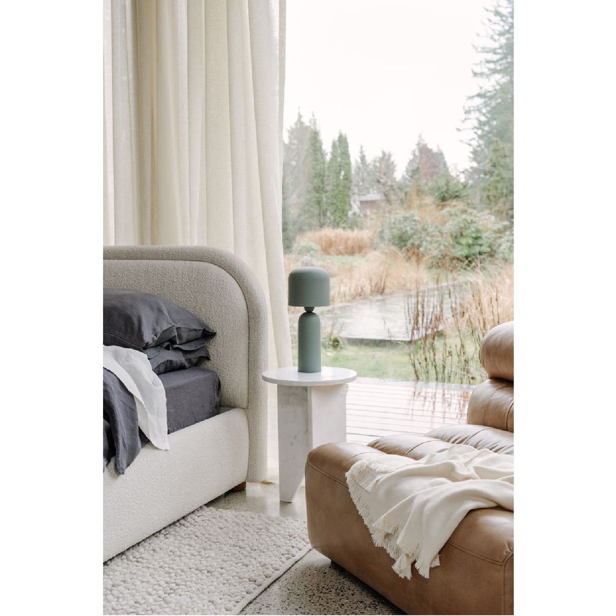 Modern Iron Table Lamp | Novi Living Echo | Oroa.com