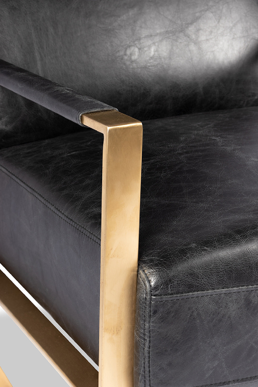 Black Leather Occasional Chair | Novi Living Paradiso | Oroa.com