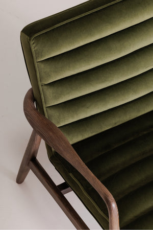 Modern European furniture - Green Velvet Tufted Lounge Chair - www.oroa.com