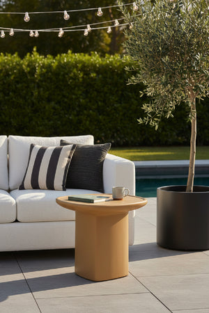 Square Concrete Outdoor Side Table | Novi Living Manon