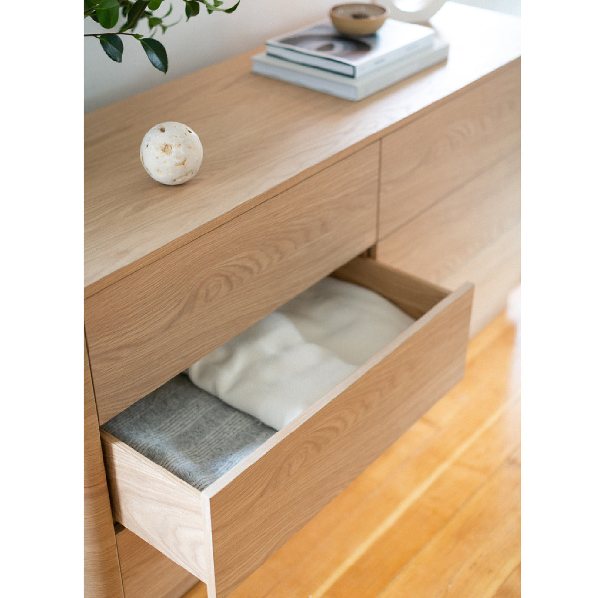 Modern European furniture - 6-Drawer Wooden Dresser - www.oroa.com