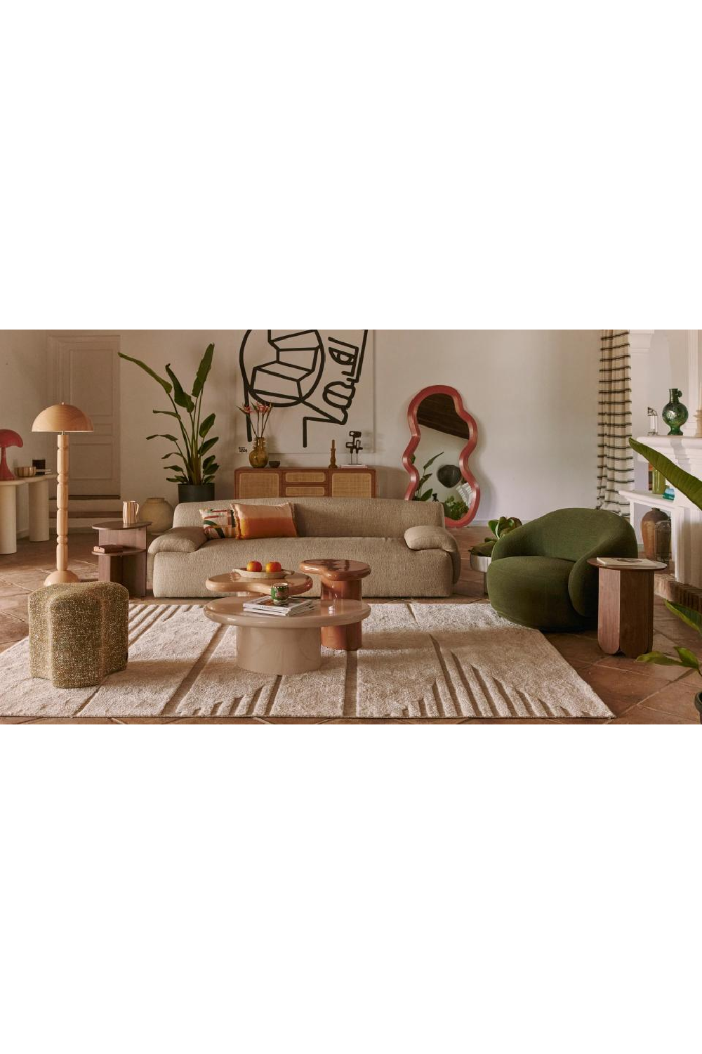 Upholstered Curve Accent Chair | NV Gallery Telde | Oroa.com