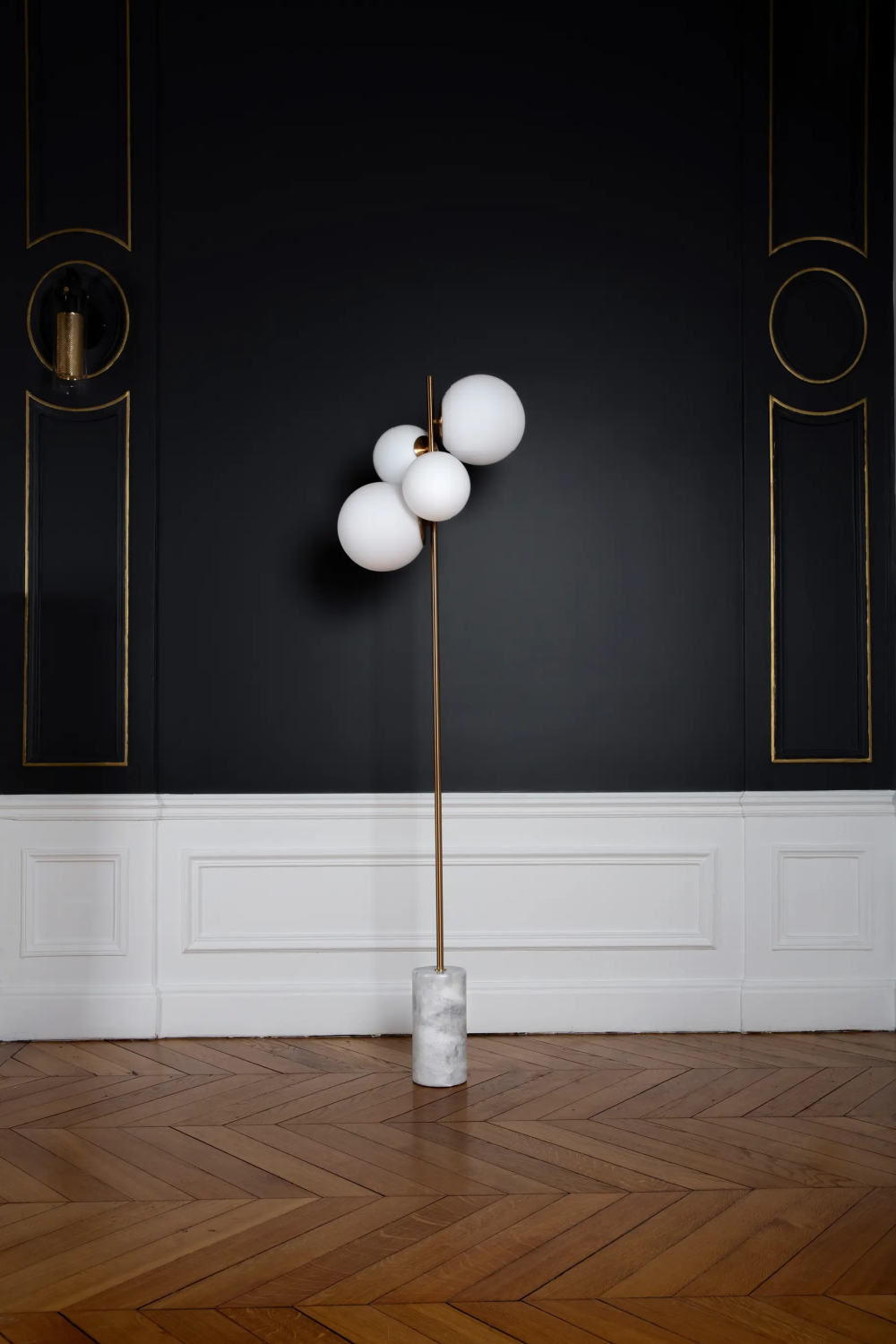 Glass Globes Floor Lamp | NV Gallery Skull | Oroa.com
