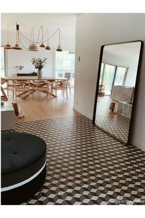 Black Metal Framed Mirror | NV Gallery Silence | Oroa.com