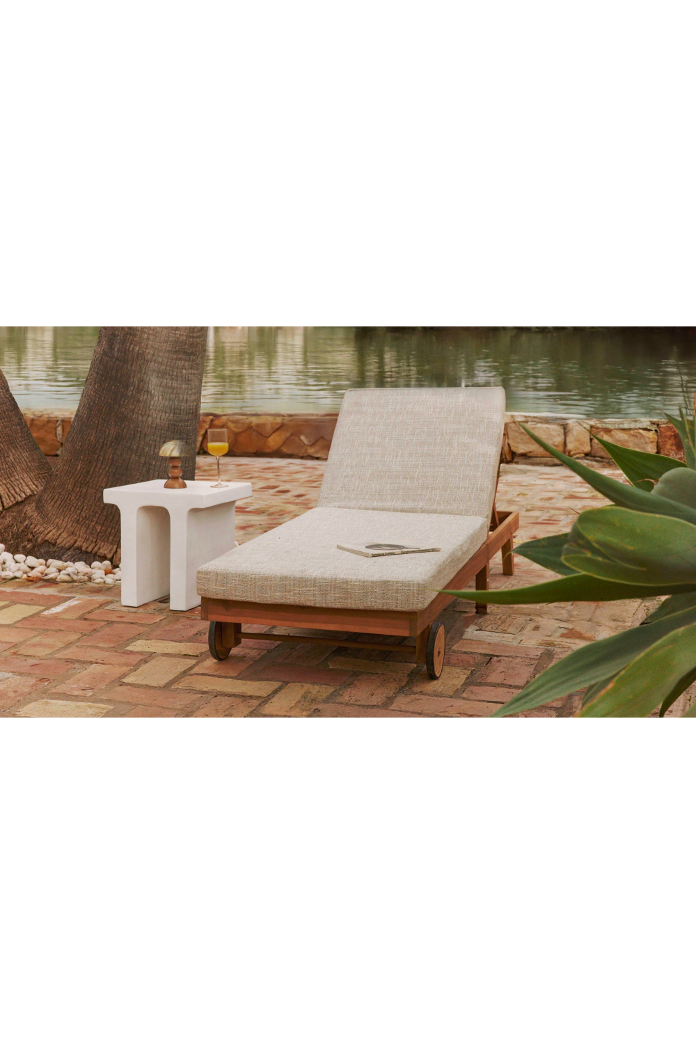 Gold Dome Indoor/Outdoor Table Lamp | NV Gallery Gigi | Oroa.com