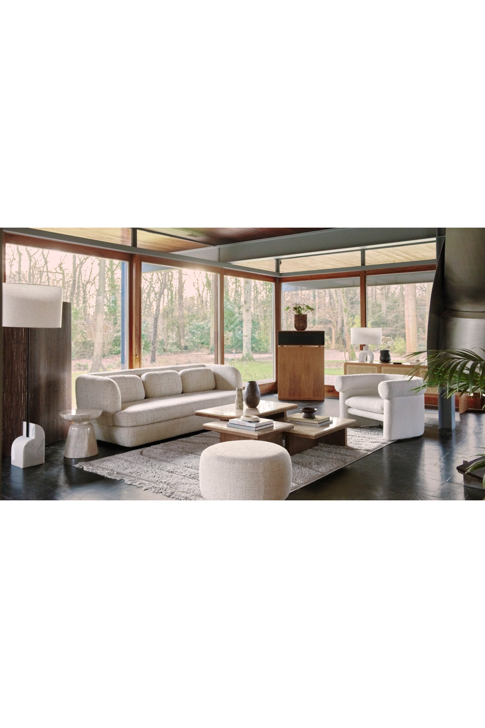 Glossy Sculptured Side Table | NV Gallery Cersei | Oroa.com