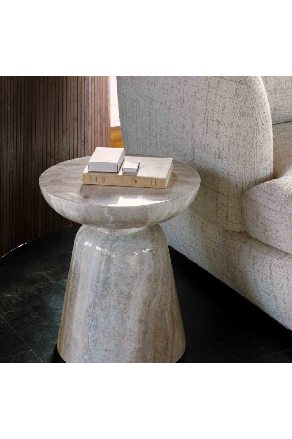 Glossy Sculptured Side Table | NV Gallery Cersei | Oroa.com