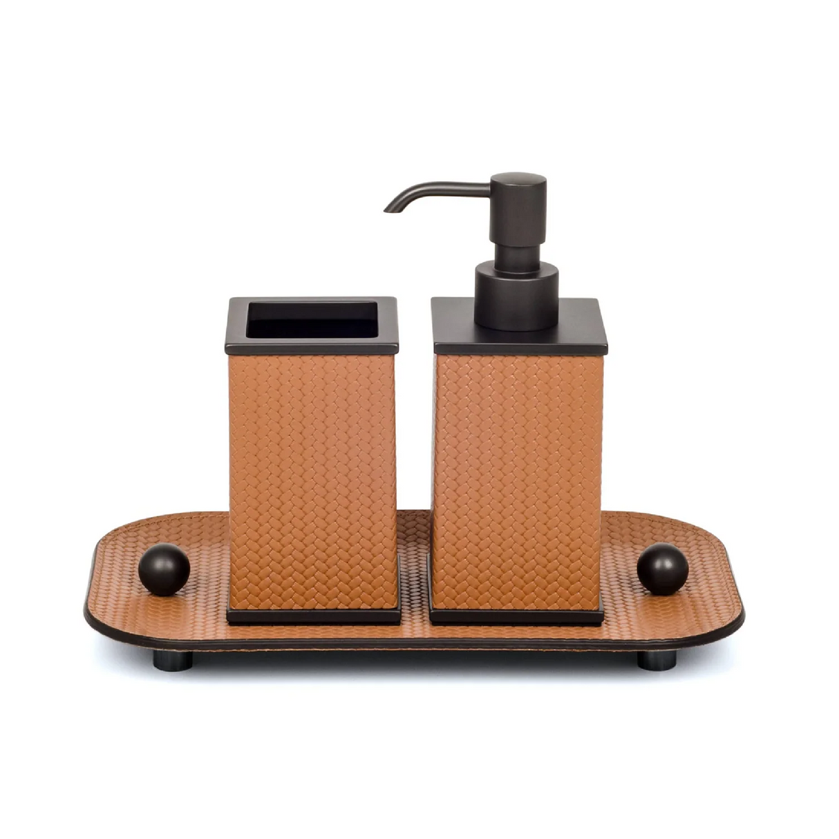 Leather Covered Bathroom Set | Pinetti Olimpia |  OROA.com