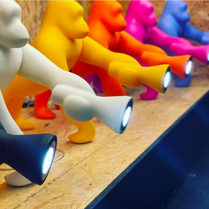 Gorilla-Shaped Table/Floor Lamp XS | Qeeboo Kong | OROA.com