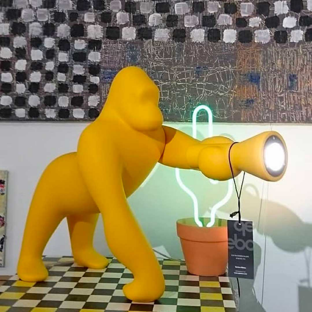 Gorilla-Shaped Table/Floor Lamp XS | Qeeboo Kong | OROA.com