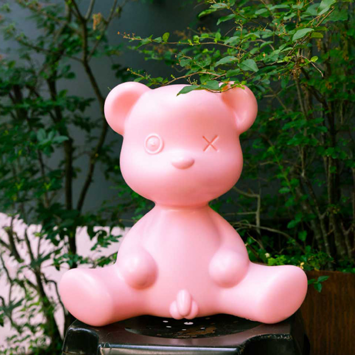 Colored Modern Table Lamp | Qeeboo Teddy Boy | OROA.com