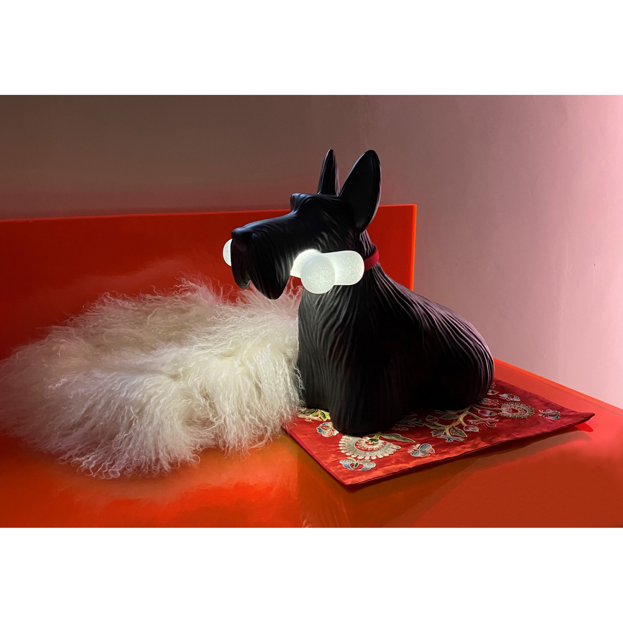 Decorative Dog Wireless Lamp | Qeeboo Scottie | OROA.com