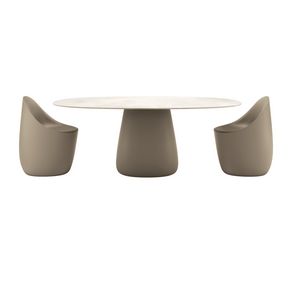 Oval Indoor/Outdoor Dining Table | Qeeboo Cobble | OROA.com