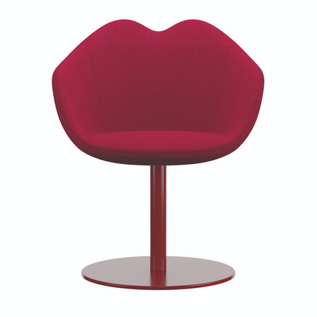 Lips-Shaped Swivel Chair | Qeeboo Xoxo | OROA.com