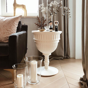 Dome Indoor/Outdoor Side Table | Qeeboo Capitol | OROA.com