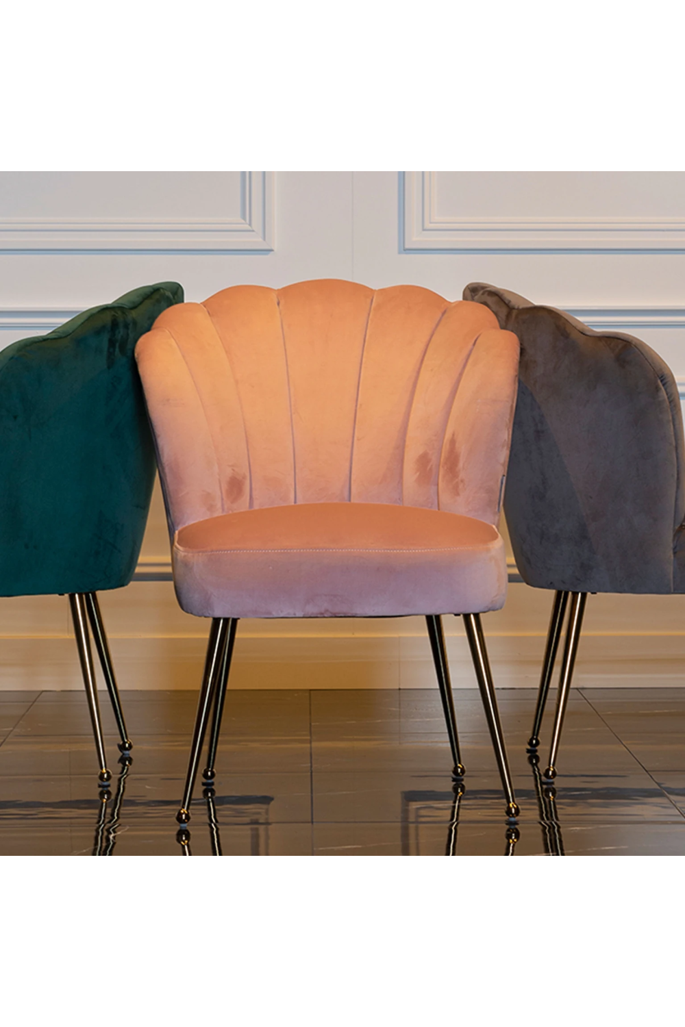 Scalloped Pink Velvet Chair OROA Pippa OROA