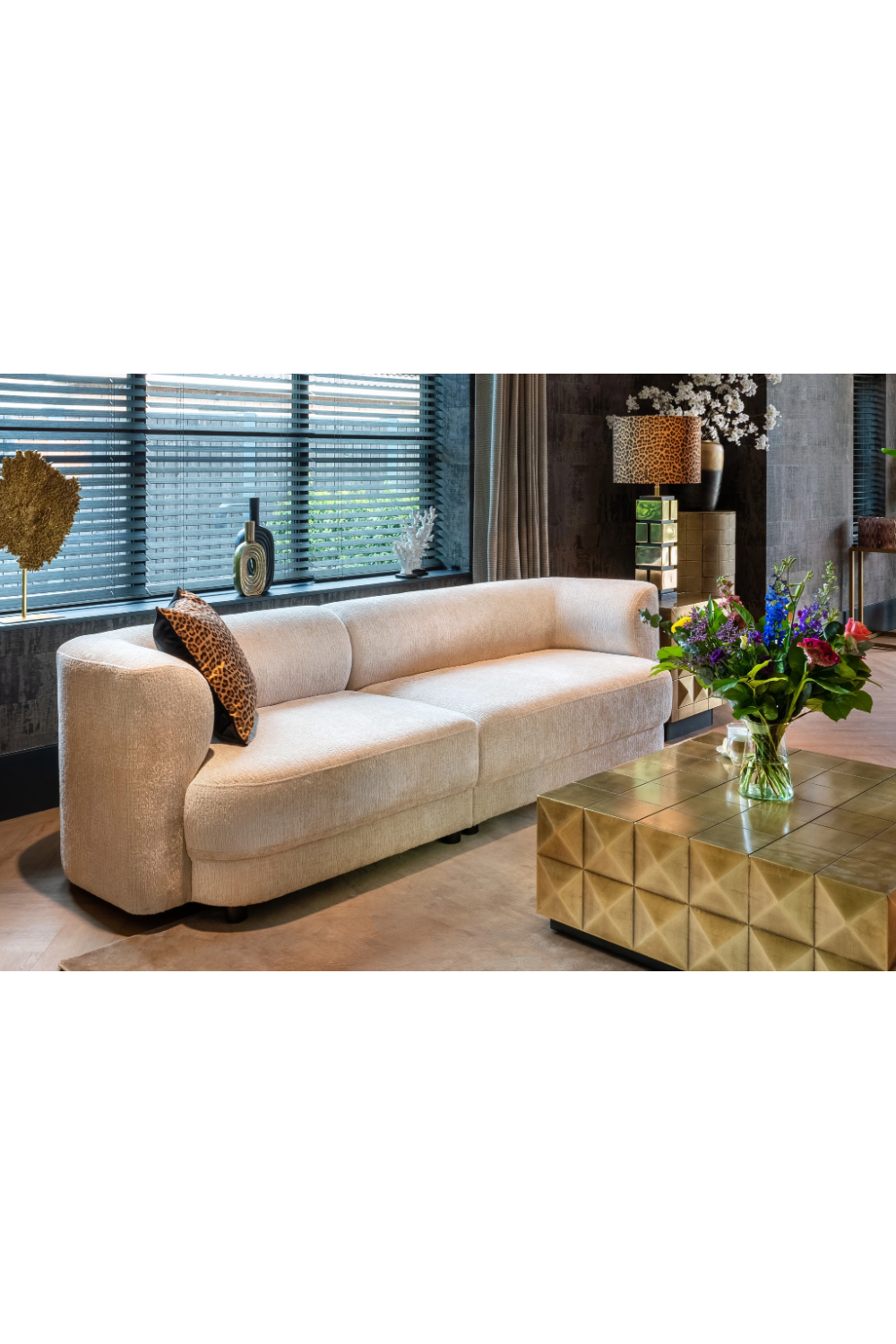 Cream Curved Sofa | Richmond Interiors Davina | Oroa.com
