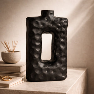   Black Aluminium Rustic Vase | Oroa.com