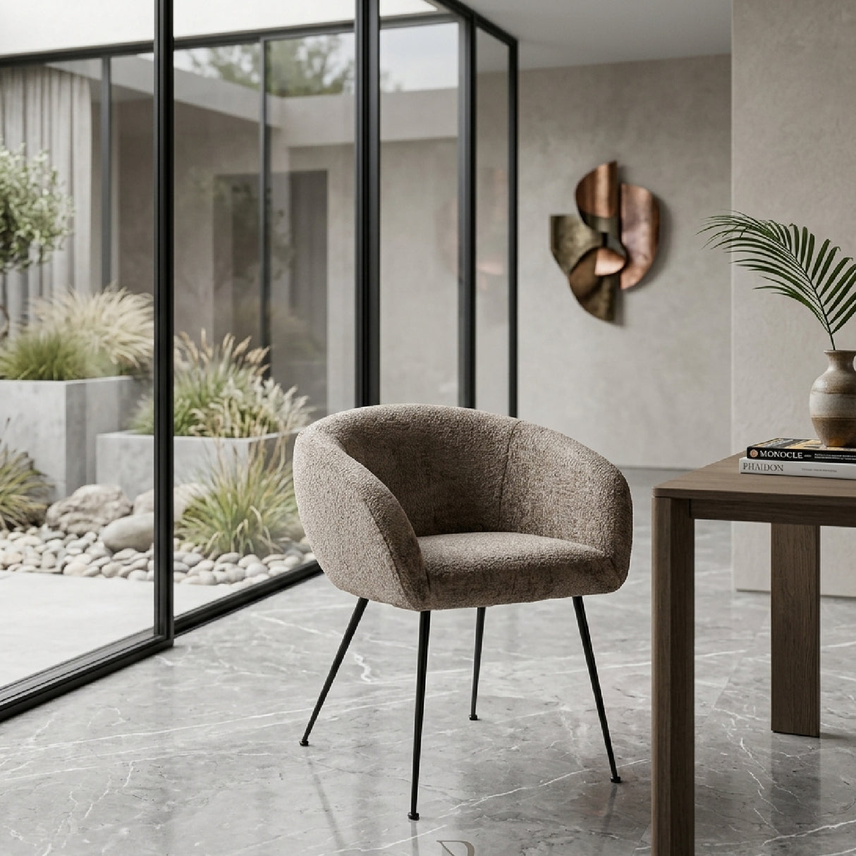   Curved Modern Dining Chair | Oroa.com