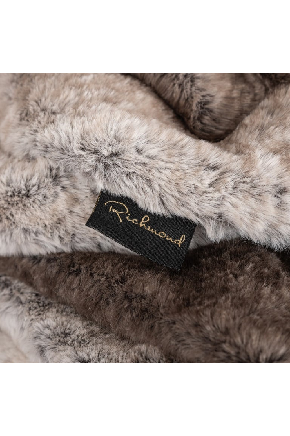 Brown Furry Blanket | OROA Nanoek | Oroa.com