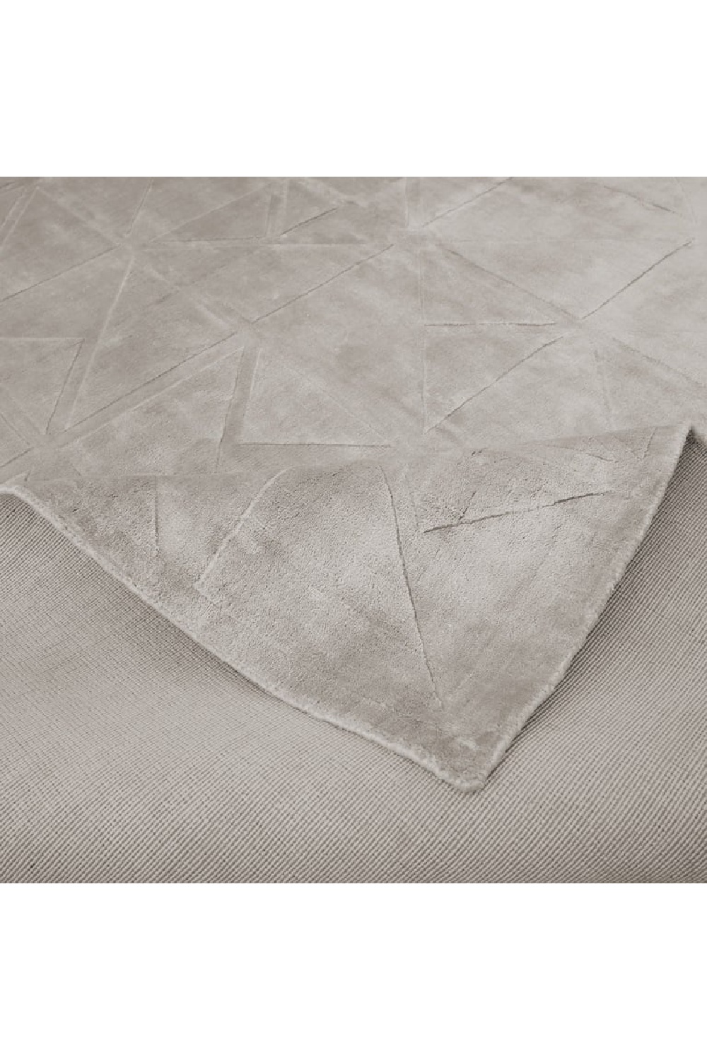 Beige Viscose Carpet | OROA Yuna | Oroa.com