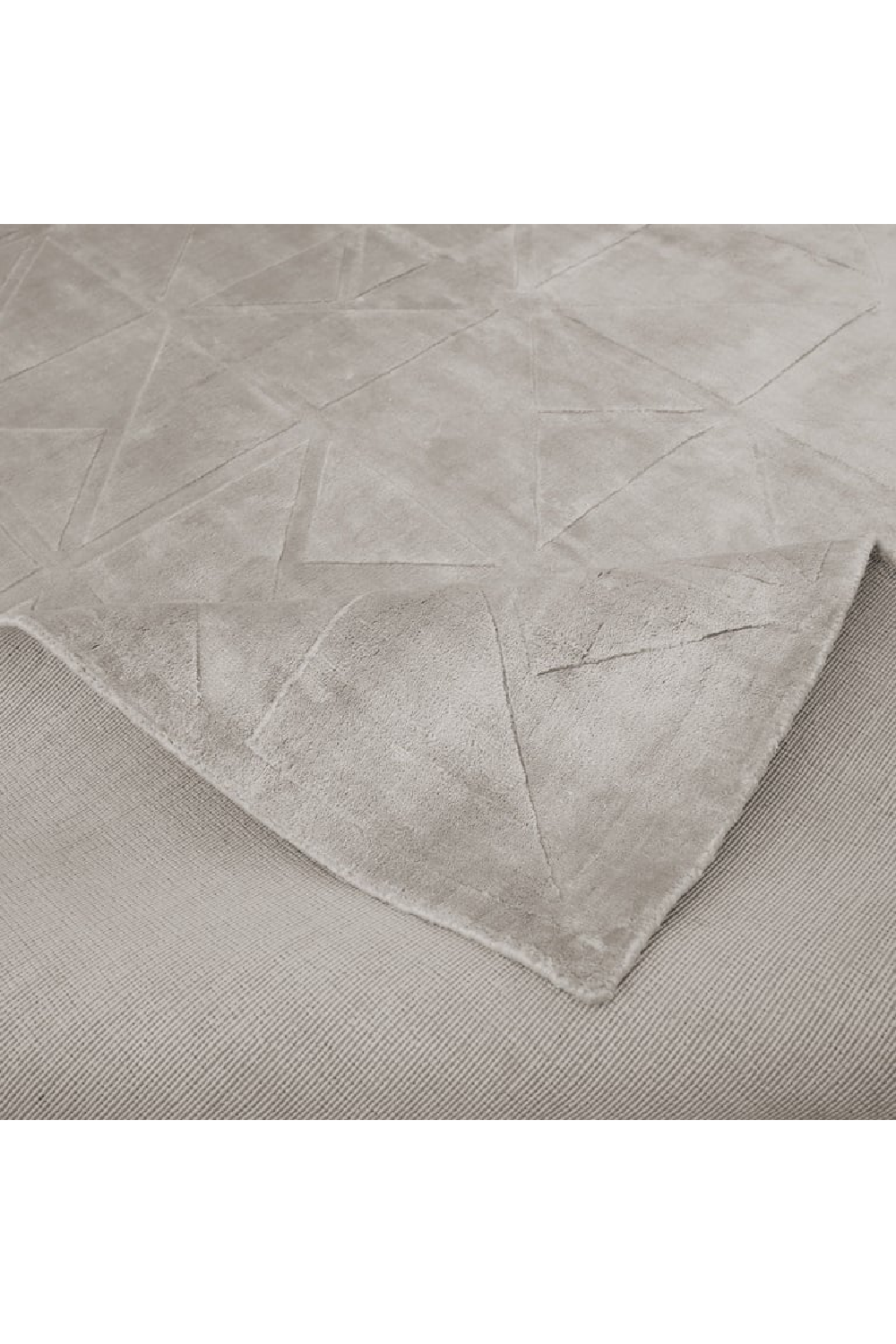 Beige Viscose Carpet | Richmond Interiors Yuna | Oroa.com