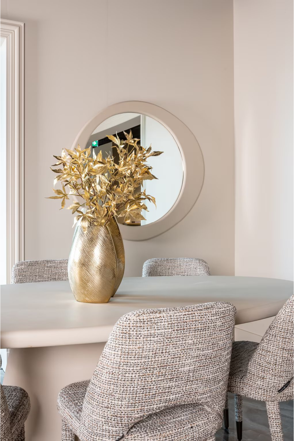 Cut-Out Padded Dining Chair | Richmond Interiors Cecilia | Oroa.com