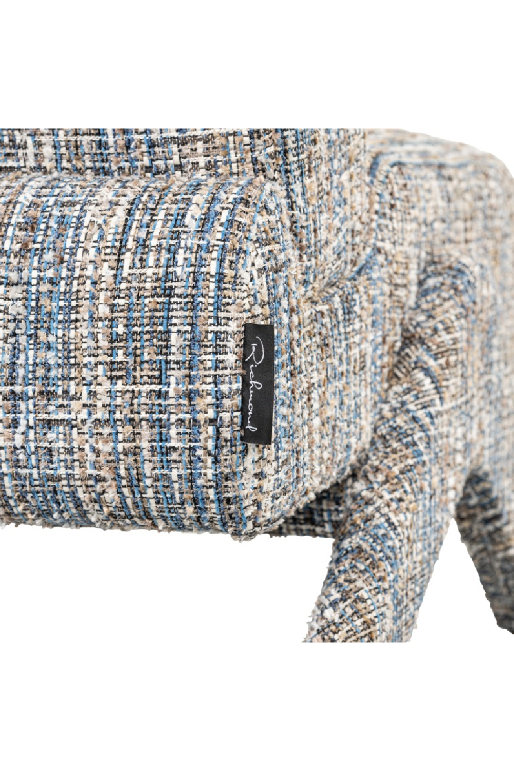 V-Leg Padded Lounge Chair | Richmond Interiors Lexi | Oroa.com