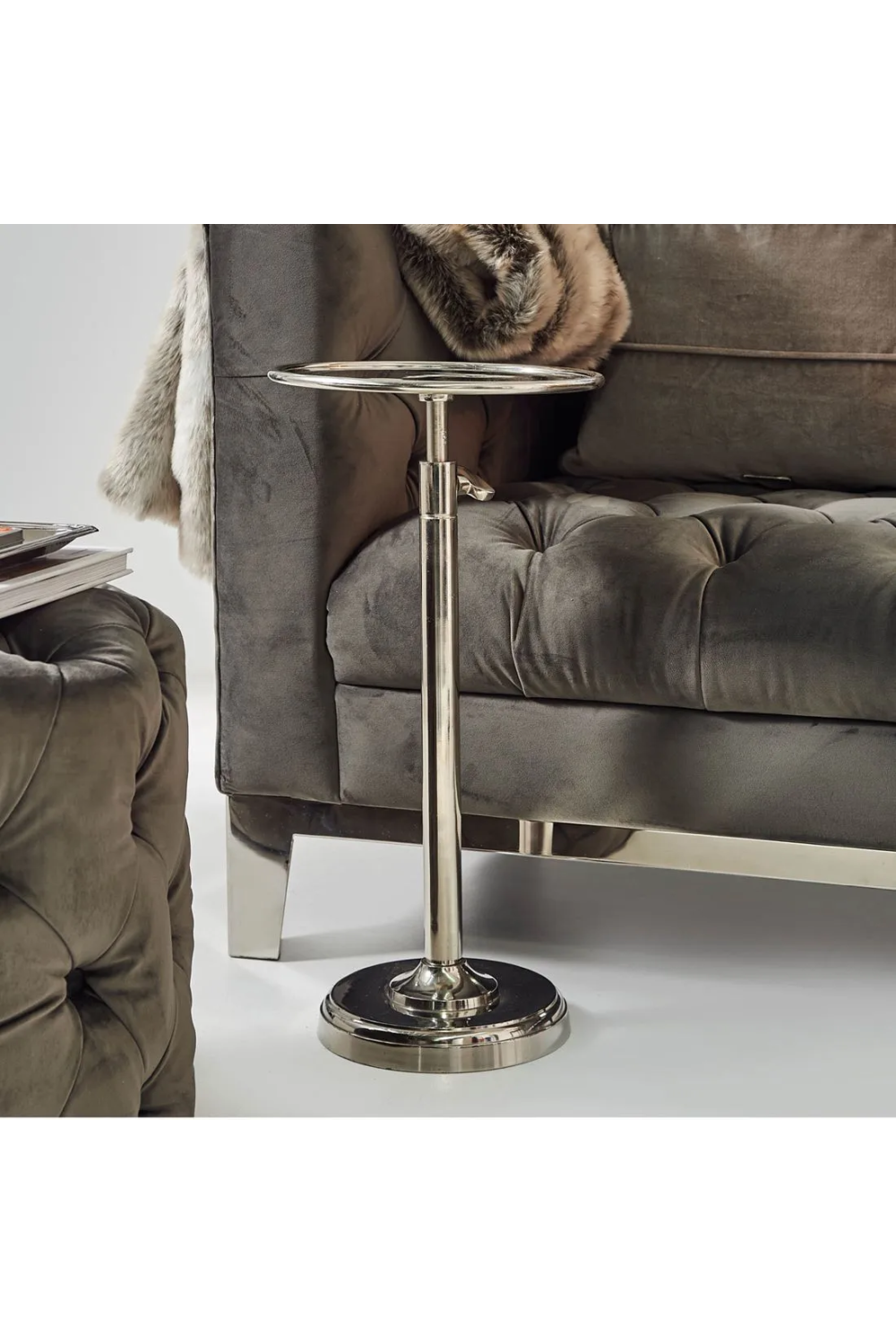 Silver Adjustable Pedestal Side Table | Rivièra Maison Venice | Oroa.com