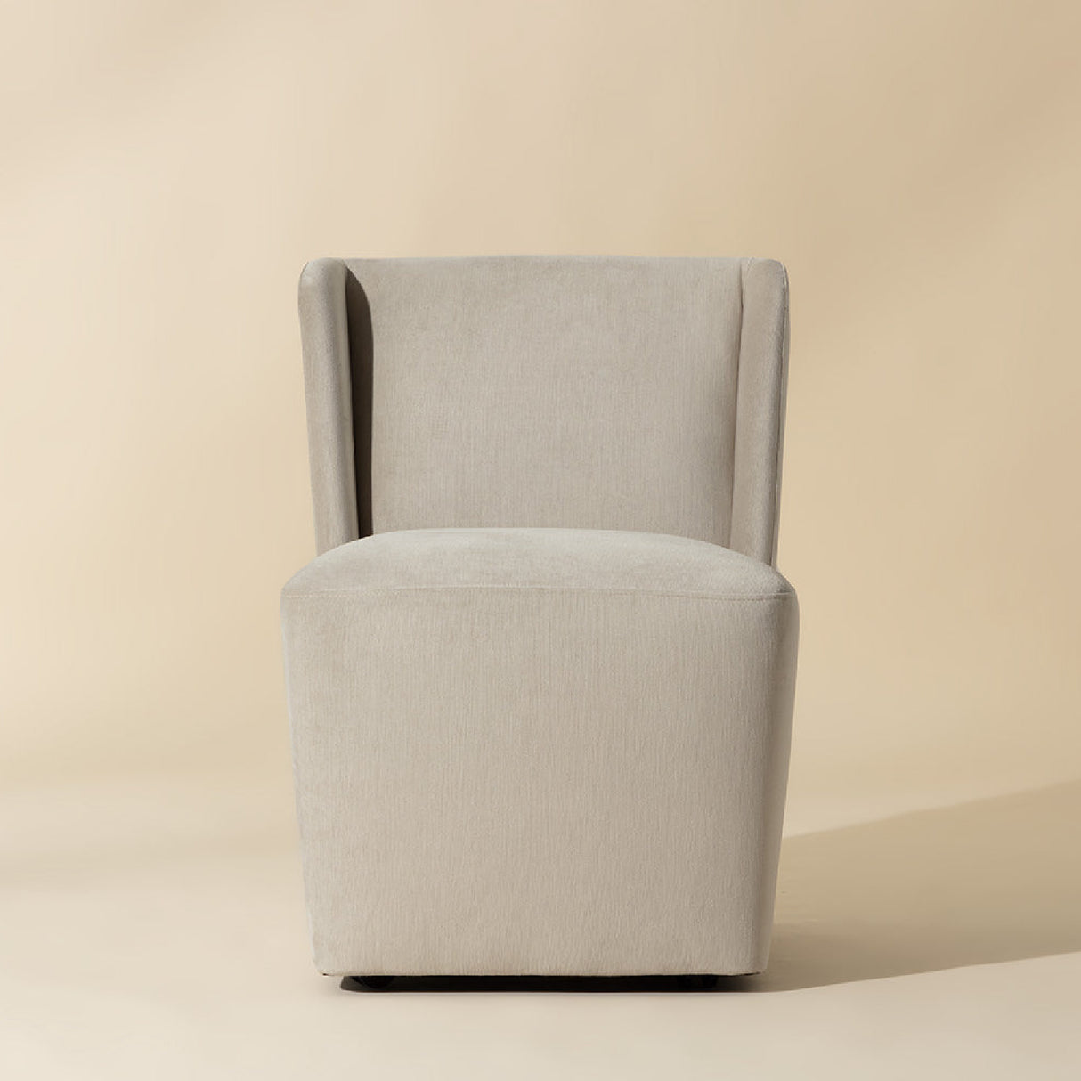   Upholstered Wheel Dining Chair | Oroa.com