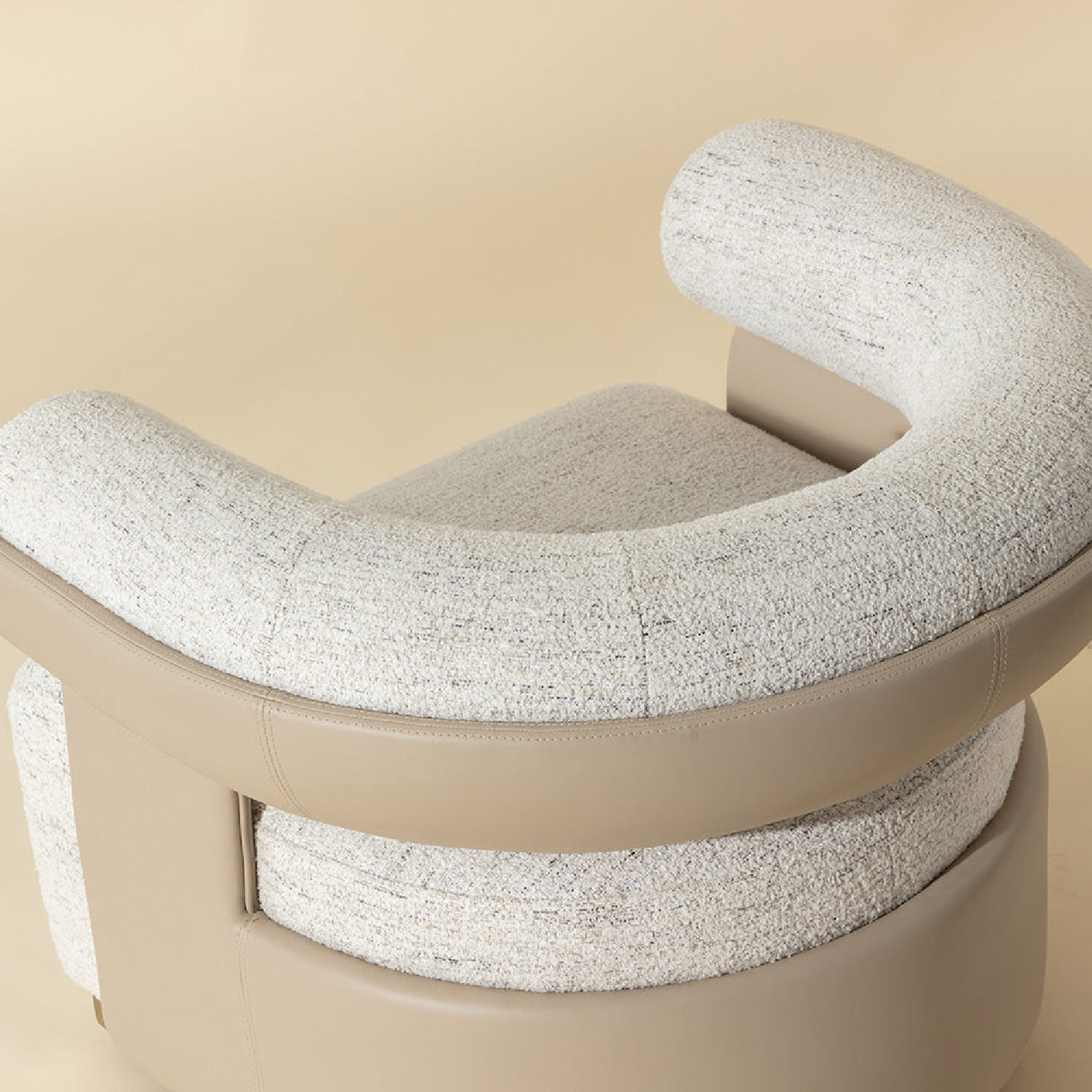   Curved-Back Swivel Lounge Chair | Oroa.com