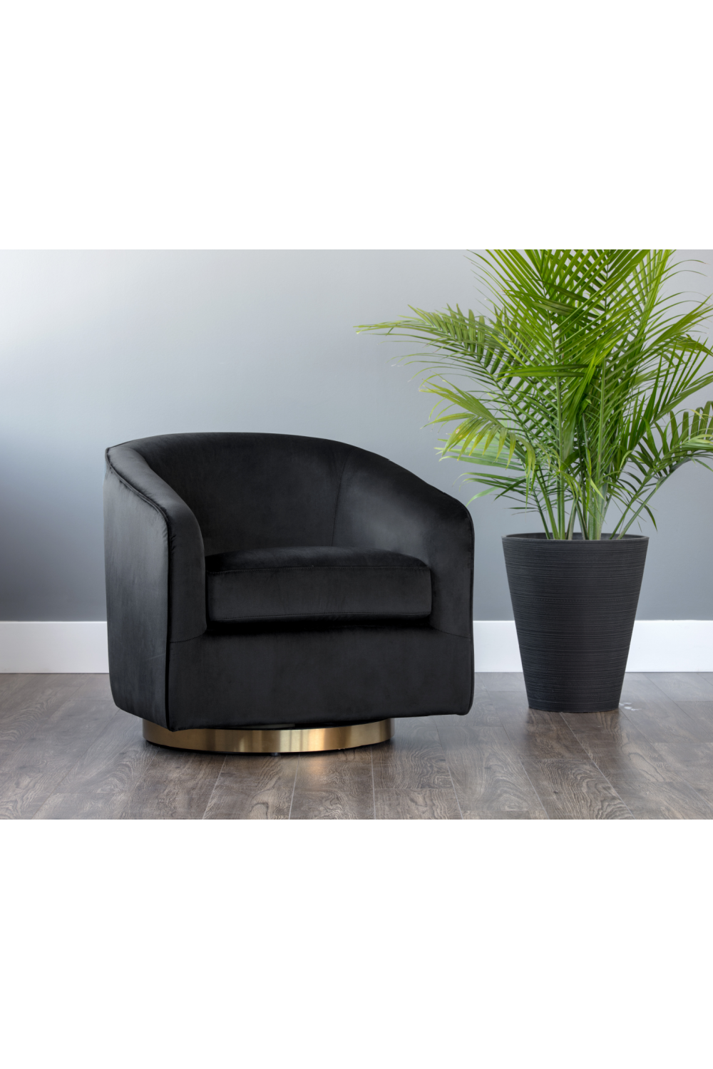 Curved Swivel Lounge Chair | Splendido Hazel