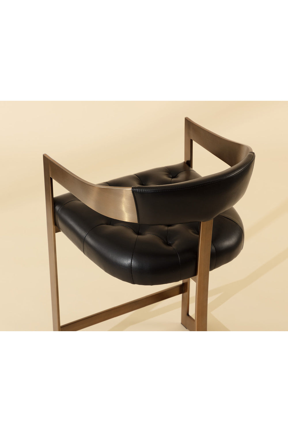 Black Leather T-Shaped Counter Stool | Splendido Beaumont | Oroa.com