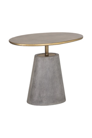 Oval Brass Indoor/Outdoor Side Table | Splendido Kadin | Oroa.com
