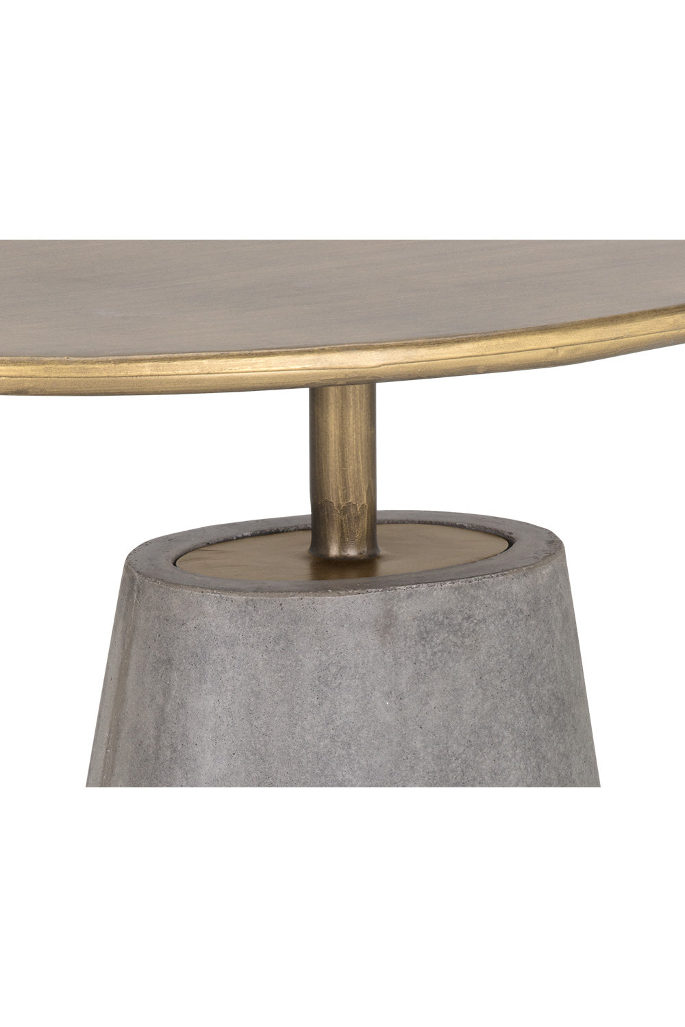 Oval Brass Indoor/Outdoor Side Table | Splendido Kadin | Oroa.com