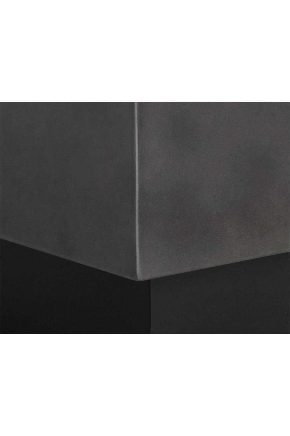 Rectangular Brass Side Table | Splendido Blakely | Oroa.com